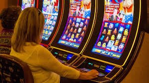 Live casino table games and dealer experience on winvip